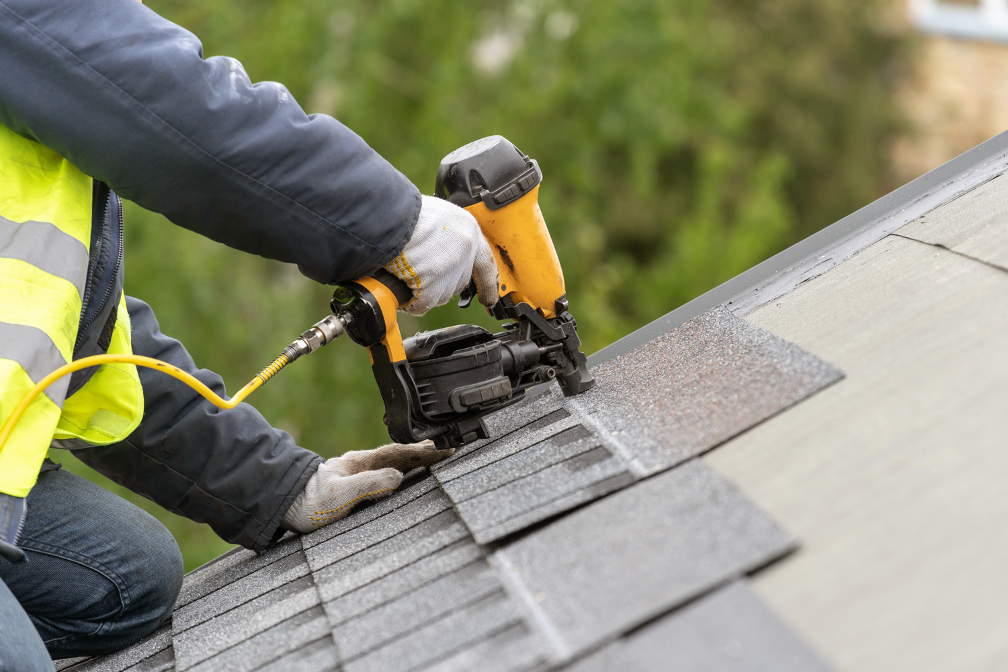 Roofing company in Harvey Illinois